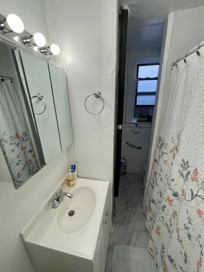 Room In A 2 Bedrooms Apt. 10 Minutes To Time Square! West New York Dış mekan fotoğraf